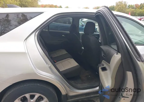 2019 Chevrolet Equinox Ls z USA, uszkodzony, nr VIN 3GNAXHEV7KL391048